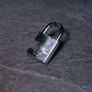 Premium 88/40 Cutaway Lock Deluxe